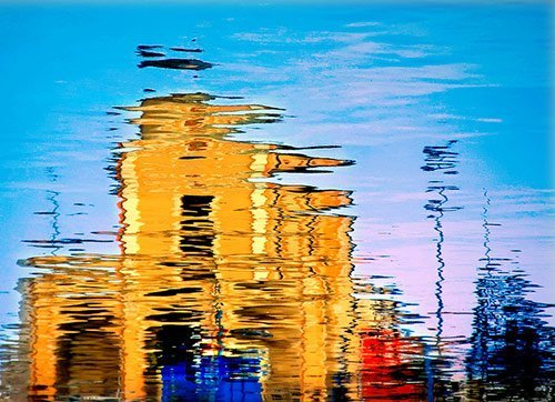 Awesome Examples of Water Reflection Photography (20 Pictures)