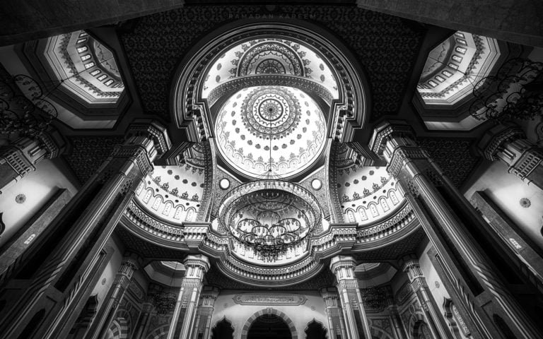 Ramadan 2020 Wallpaper: Al Noor Mosque, Sharjah UAE